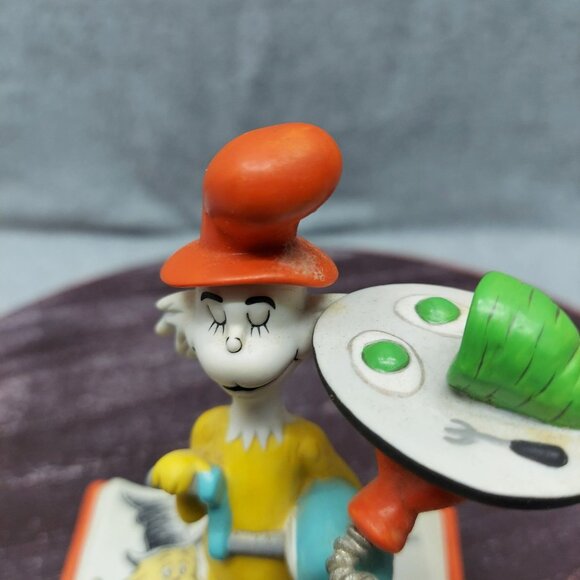 Dr. Seuss Cat In The Hat Figurine With Green Eggs & Ham Statue - Picture 3 of 9